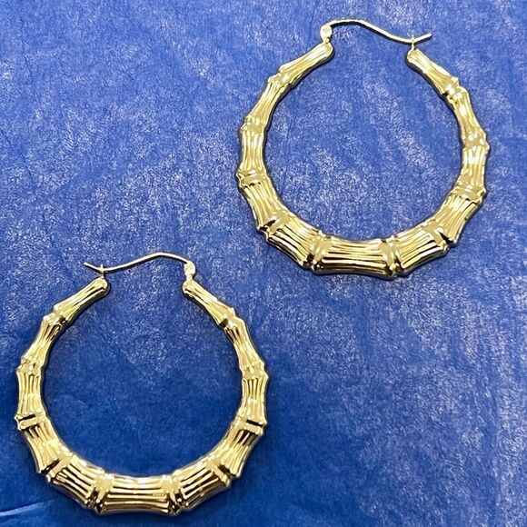 14k Gold Polished Bamboo Hoop Earrings - Picture 4 of 14